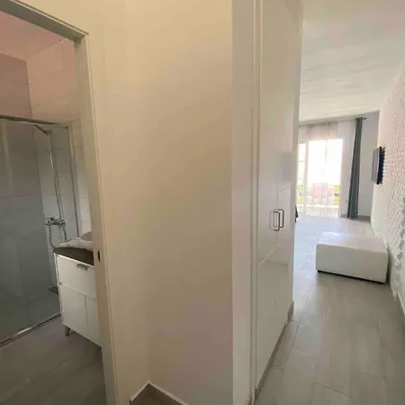 Apartment уютная студия в америкас Costa Adeje (Tenerife)